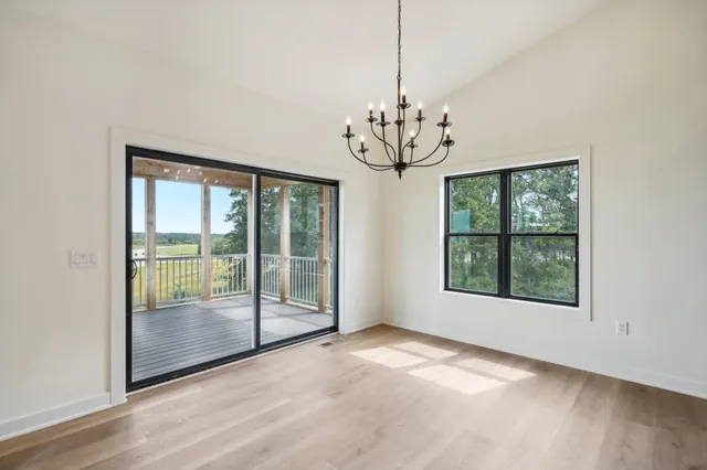 $469,900 | 6479 Ridge View, DeForest, WI 53532