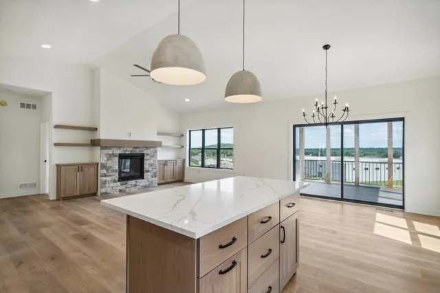 $469,900 | 6479 Ridge View, DeForest, WI 53532