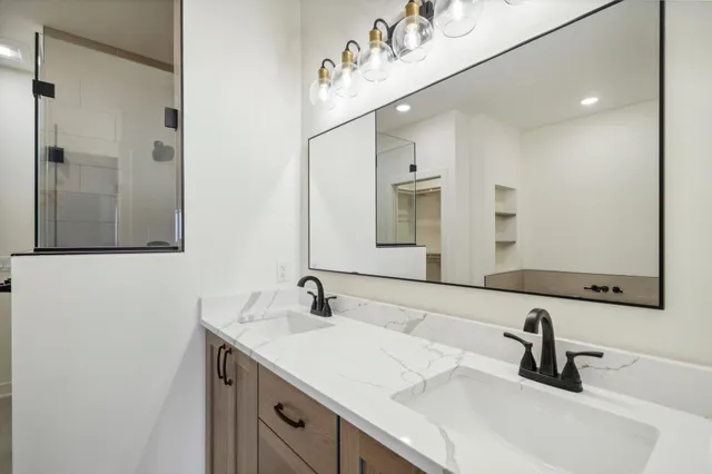 $469,900 | 6479 Ridge View, DeForest, WI 53532