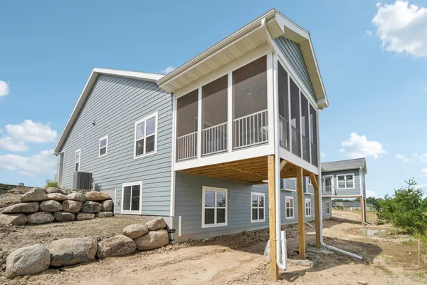 $469,900 | 6479 Ridge View, DeForest, WI 53532