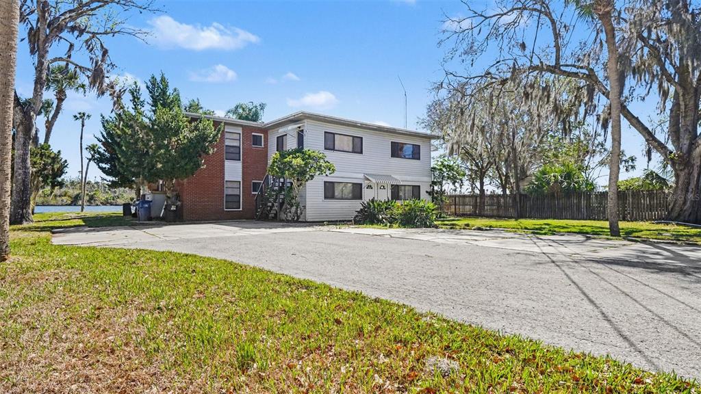 10684 West Halls River Road, Unit 2 Homosassa, FL 34448 - Photo 2 of 35