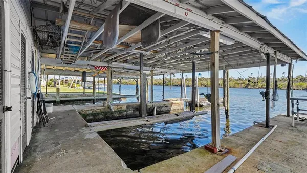 $279,000 | 10684 West Halls River Road, Unit 2, Homosassa, FL 34448