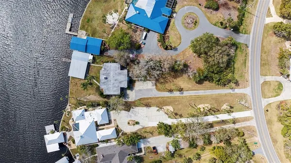 $279,000 | 10684 West Halls River Road, Unit 2, Homosassa, FL 34448