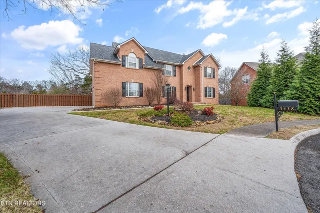$549,900 | 3438 Bridlebrooke Drive, Knoxville, TN 37938