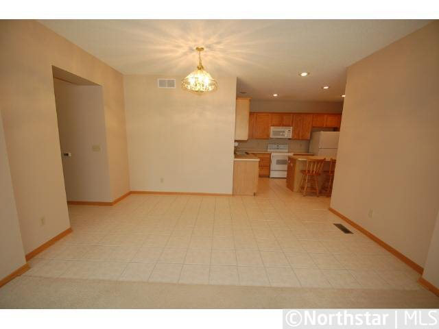 5863 Prairie Ridge Drive Shoreview, MN 55126 - Photo 4 of 18 Gallery Image 4