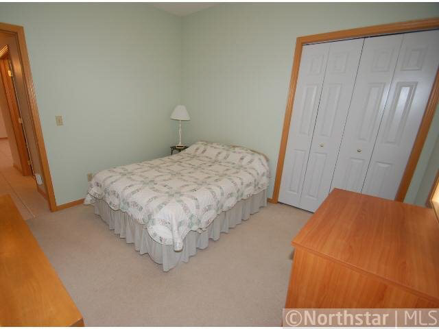 5863 Prairie Ridge Drive Shoreview, MN 55126 - Photo 7 of 18 Gallery Image 7