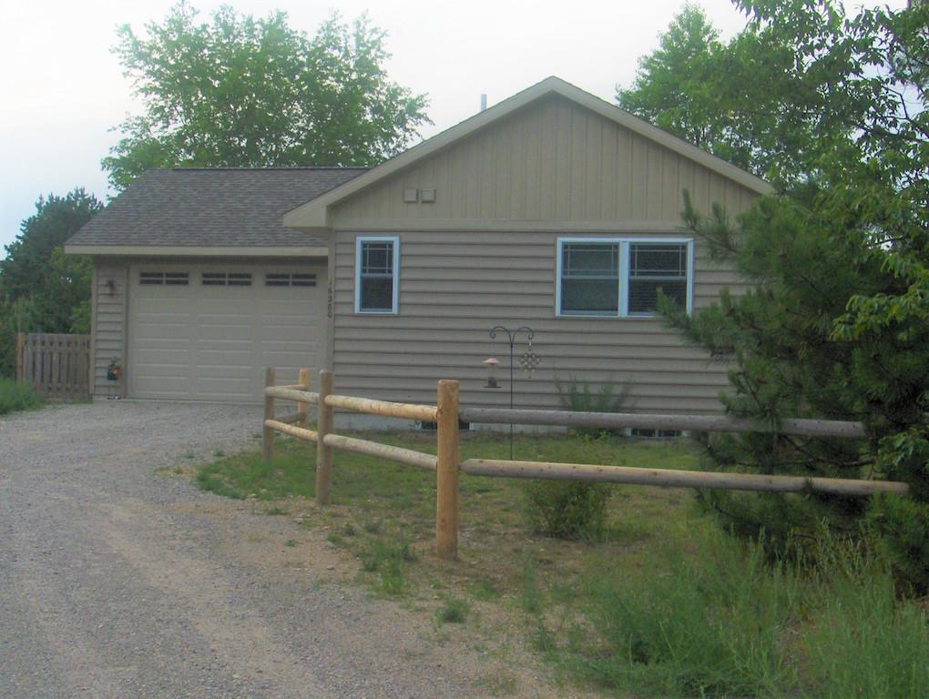 16280 Aletha Road Interlochen, MI 49643 - Photo 7 of 11 1872070-6.JPG