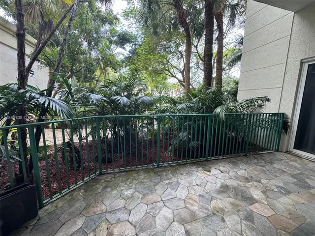 $5,000 | 20000 East Country Club Drive, Unit 104, Aventura, FL 33180