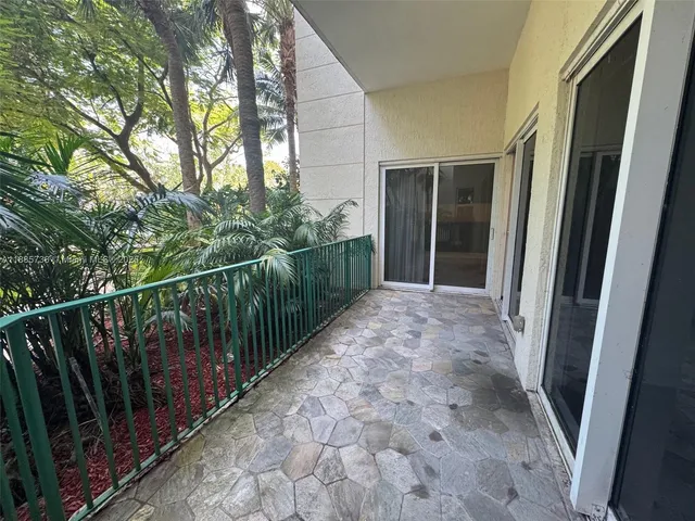 $5,000 | 20000 East Country Club Drive, Unit 104, Aventura, FL 33180