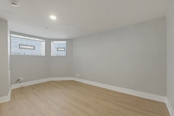 $3,000 | 3716 North Racine Avenue, Unit G, Chicago, IL 60613