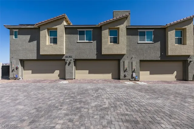 $295,000 | 2598 Mocha Pearl Court, North Las Vegas, NV 89086
