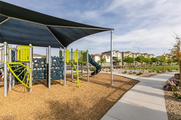 $290,000 | 2598 Mocha Pearl Court, North Las Vegas, NV 89086