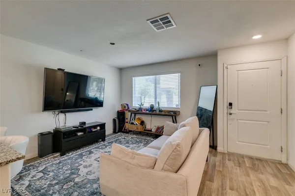 $290,000 | 2598 Mocha Pearl Court, North Las Vegas, NV 89086