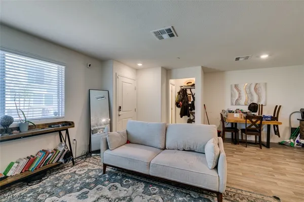 $290,000 | 2598 Mocha Pearl Court, North Las Vegas, NV 89086