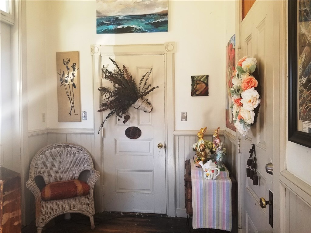 3 Sandhill Road Burrillville, RI 02839 - Photo 5 of 16 First Right Breezeway