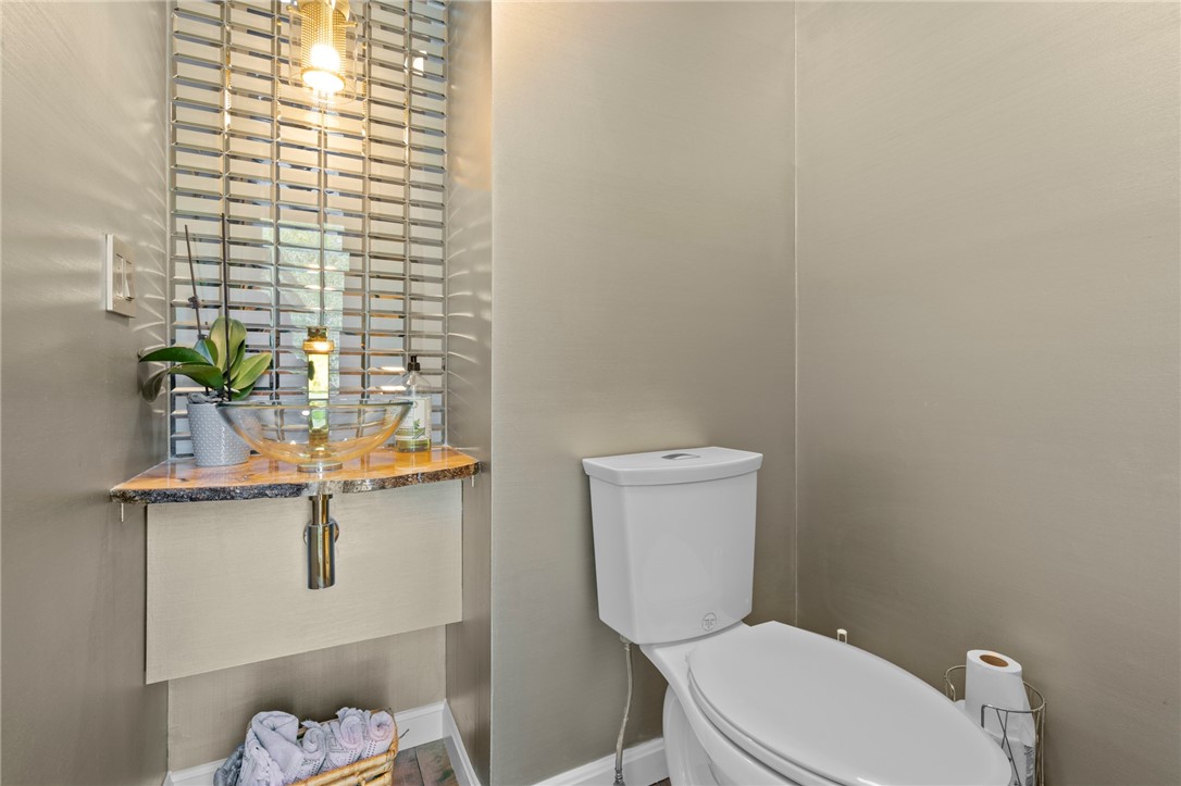 3399 Post Road, Unit 18 Warwick, RI 02886 - Photo 22 of 28