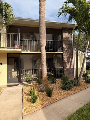 $259,900 | 500 Catalina Road, Unit 301, Cocoa Beach, FL 32931