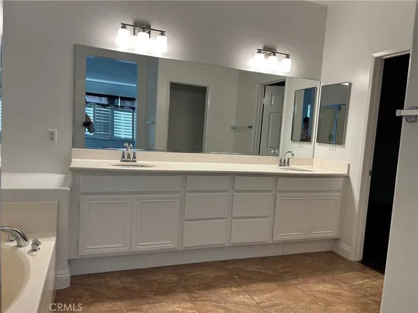 $3,500 | 14139 Bay Circle, Eastvale, CA 92880