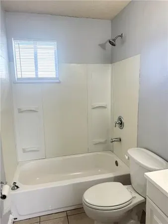 $950 | 3124 Tournefort Street, Unit 205, Chalmette, LA 70043