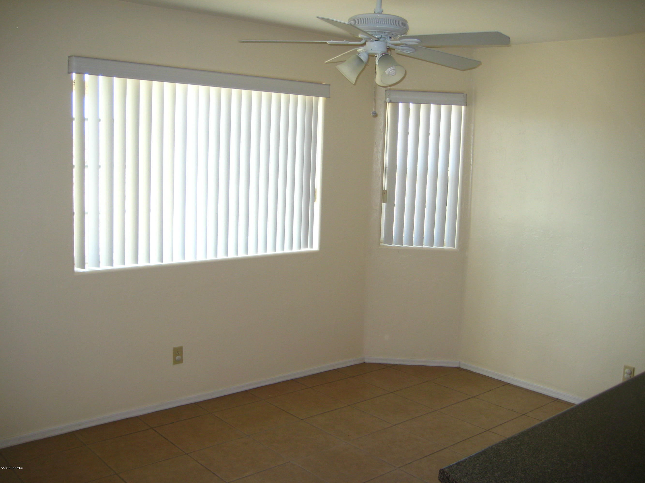 440 Via Encino Rio Rico, AZ 85648 - Photo 5 of 49