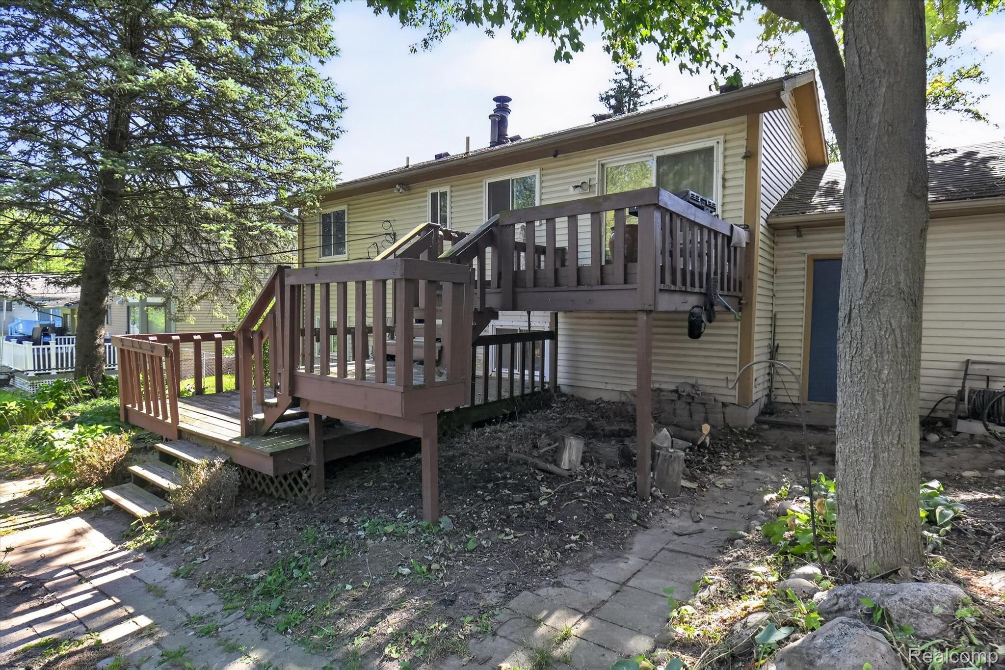 1570 South Boulevard West Rochester, MI 48309 - Photo 42 of 45 42-1570-W-South-Blvd-WindowStill-Real-Estate-Photography-12.jpg