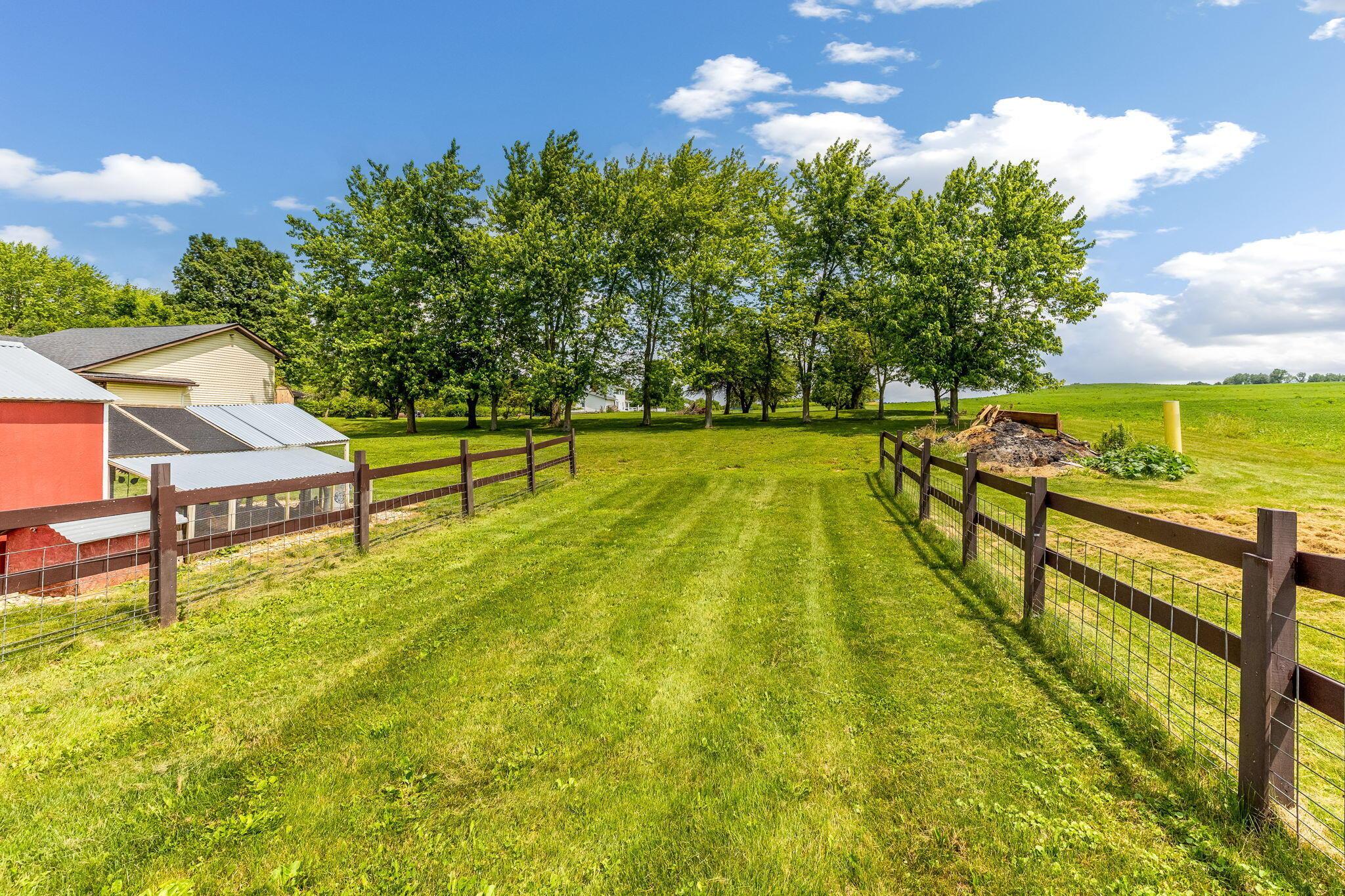 6651 Lancaster Road Hebron, OH 43025 - Photo 79 of 88 Fenced pasture