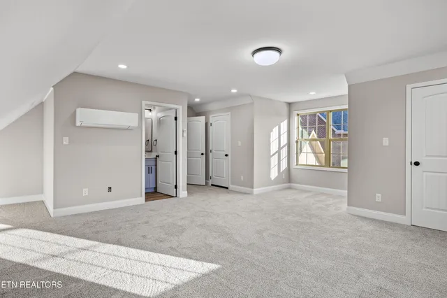 $669,900 | 1538 Tsuga Drive, Alcoa, TN 37701