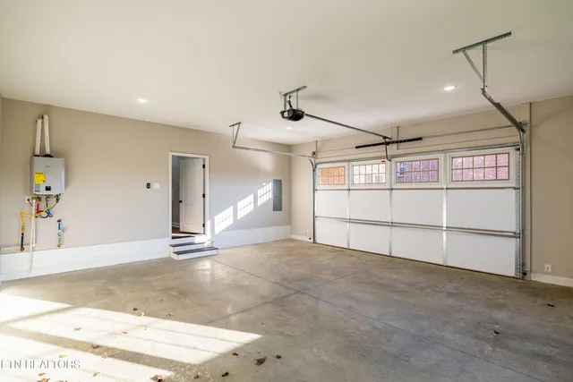 $669,900 | 1538 Tsuga Drive, Alcoa, TN 37701