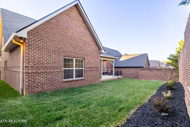 $669,900 | 1538 Tsuga Drive, Alcoa, TN 37701