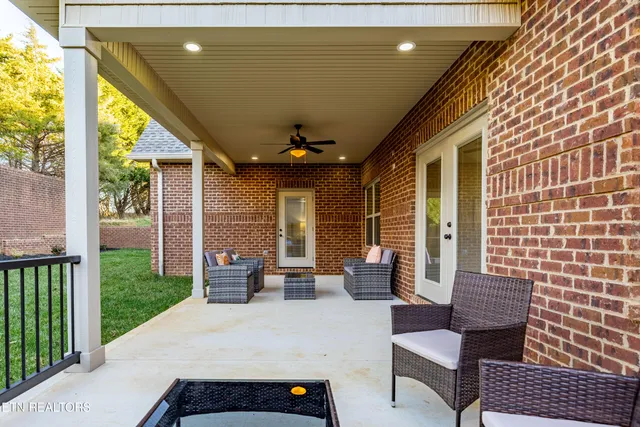 $669,900 | 1538 Tsuga Drive, Alcoa, TN 37701