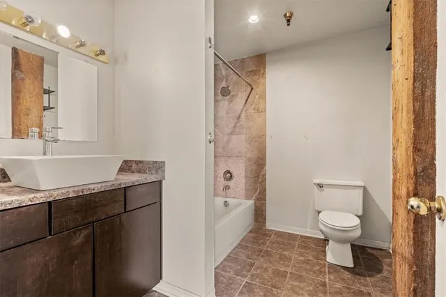 $199,900 | 308 West 8th Street, Unit 414, Kansas City, MO 64105