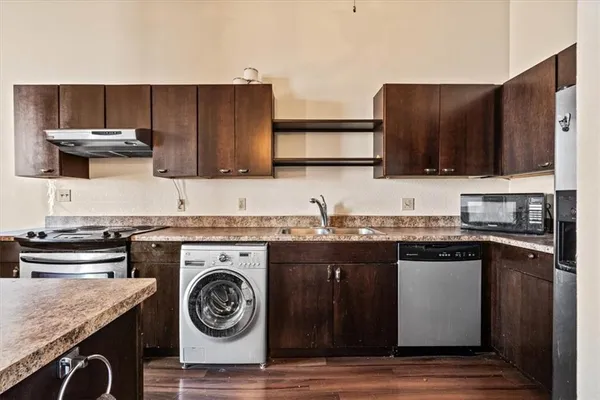 $199,900 | 308 West 8th Street, Unit 414, Kansas City, MO 64105