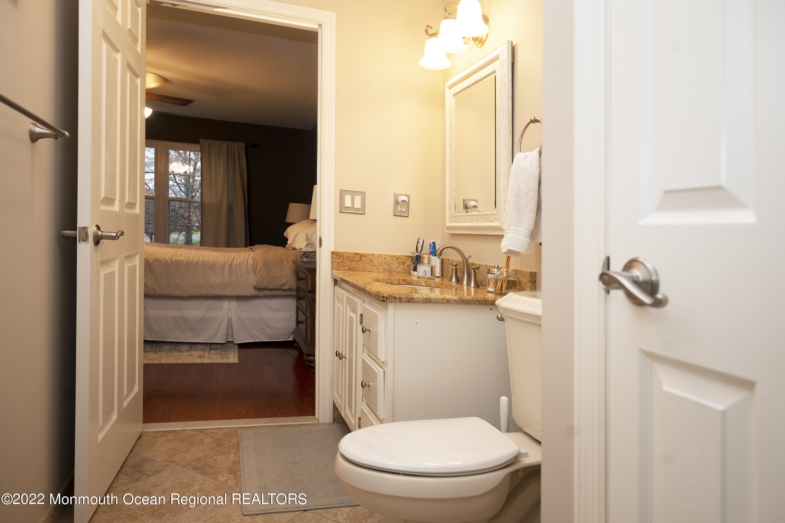 511-7 Harding Road Freehold, NJ 07728 - Photo 14 of 19 On-suite bathroom 2 sm