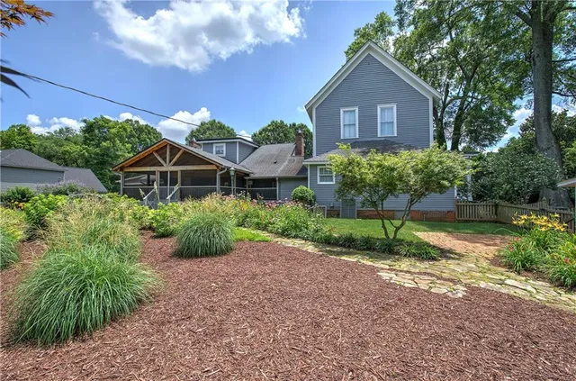 $749,900 | 306 East Belmont Drive, Calhoun, GA 30701