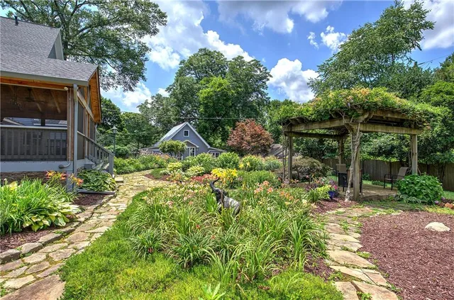 $749,900 | 306 East Belmont Drive, Calhoun, GA 30701