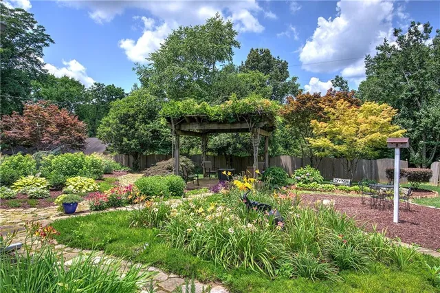 $749,900 | 306 East Belmont Drive, Calhoun, GA 30701