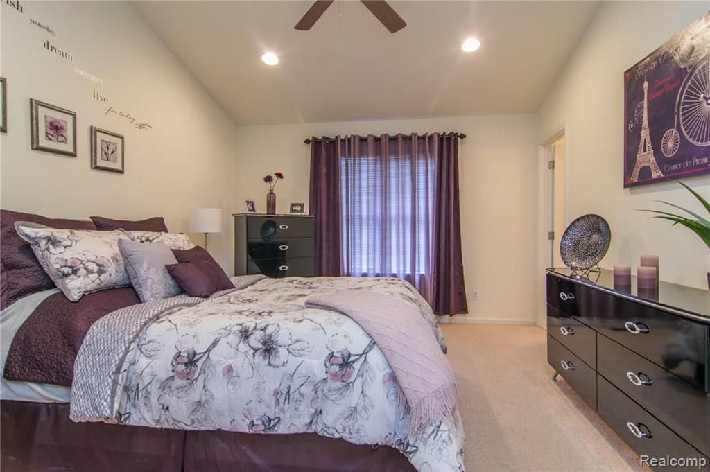 11684 Farmington Road Livonia, MI 48150 - Photo 16 of 35