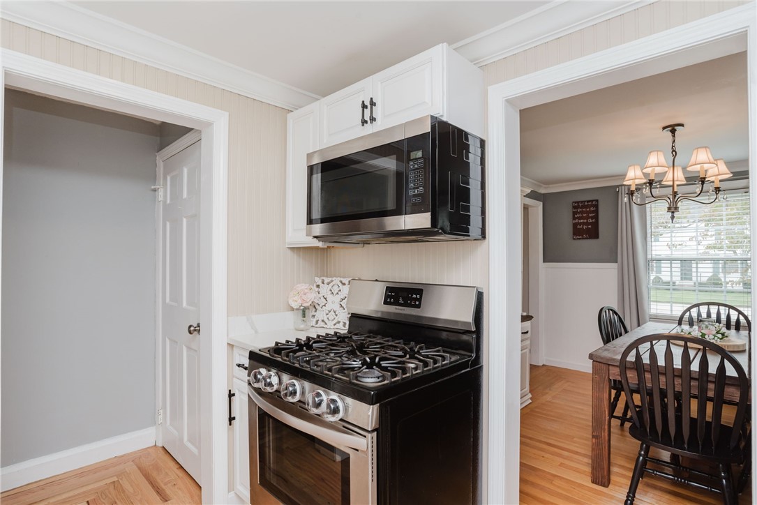 97 Pilgrim Drive Warwick, RI 02888 - Photo 11 of 44