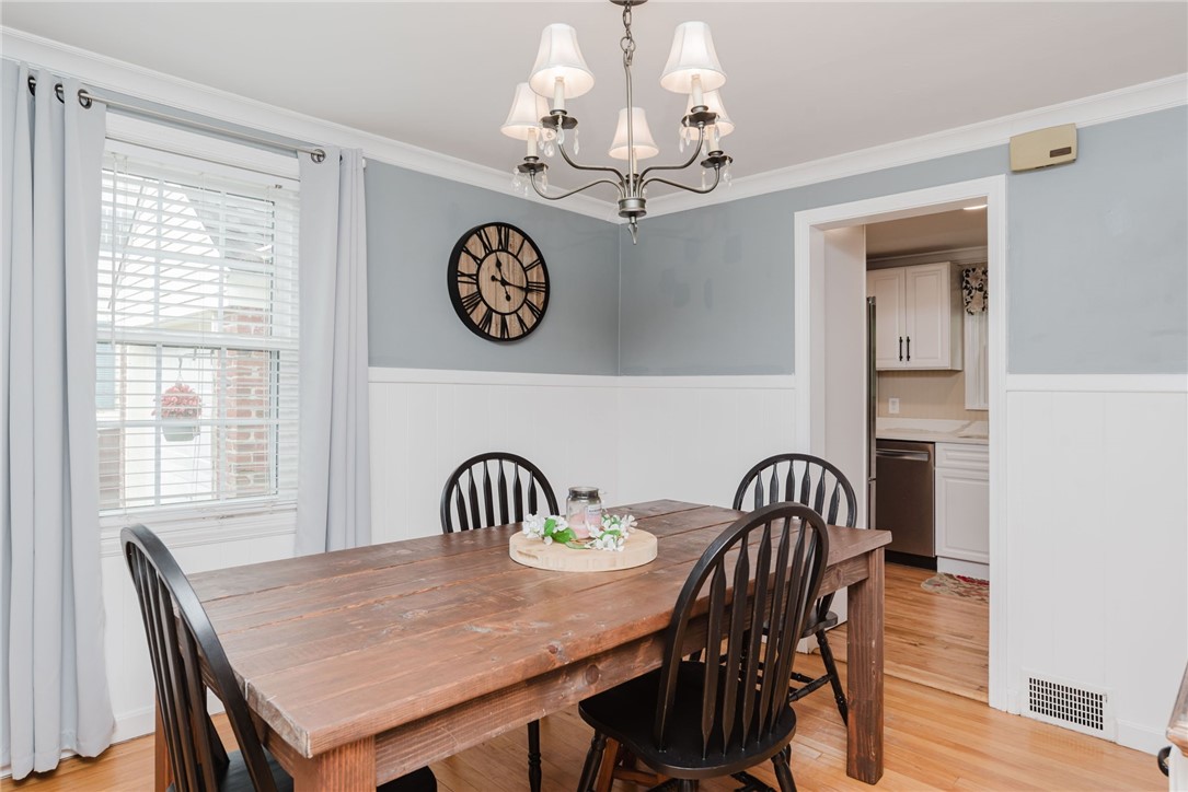 97 Pilgrim Drive Warwick, RI 02888 - Photo 13 of 44