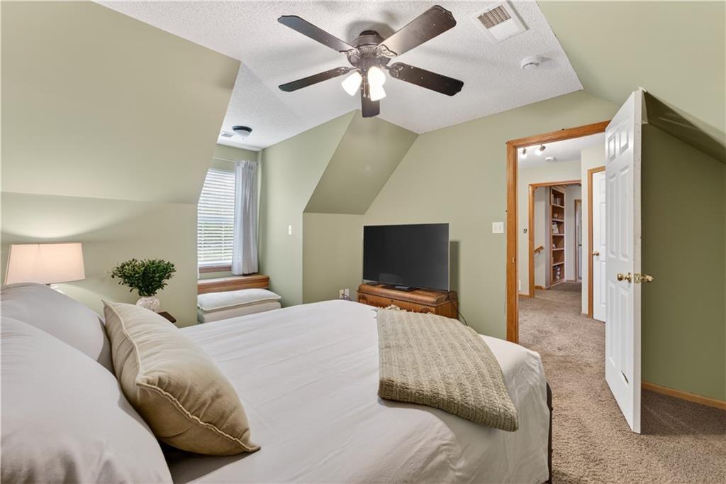 410 East Neil Chiles Road Buckner, MO 64016 - Photo 25 of 35