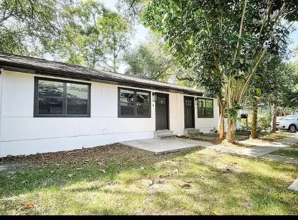 $1,295 | 716 Angelina Lane, Unit B, Lakeland, FL 33801