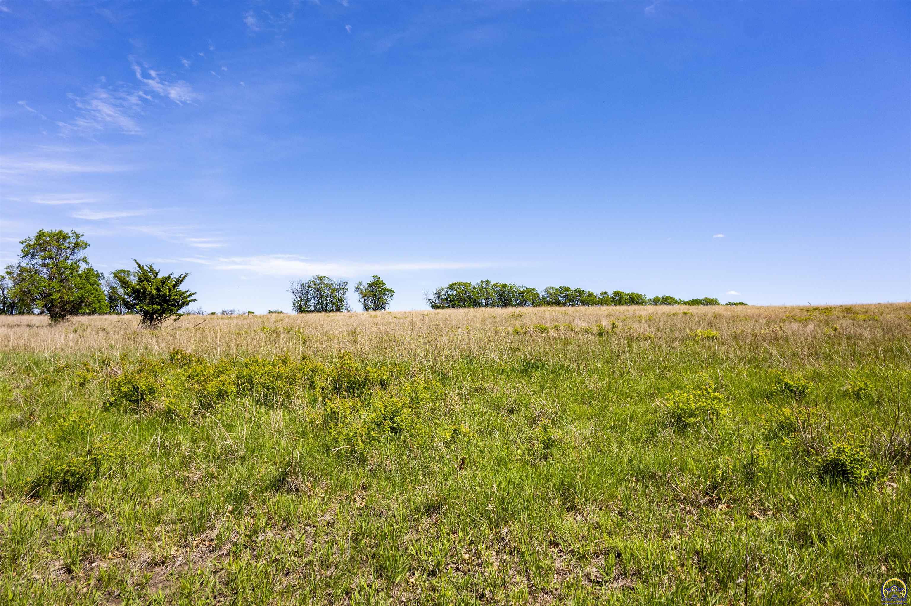 2026 Northwest Douglas Road Topeka, KS 66615 - Photo 54 of 94
