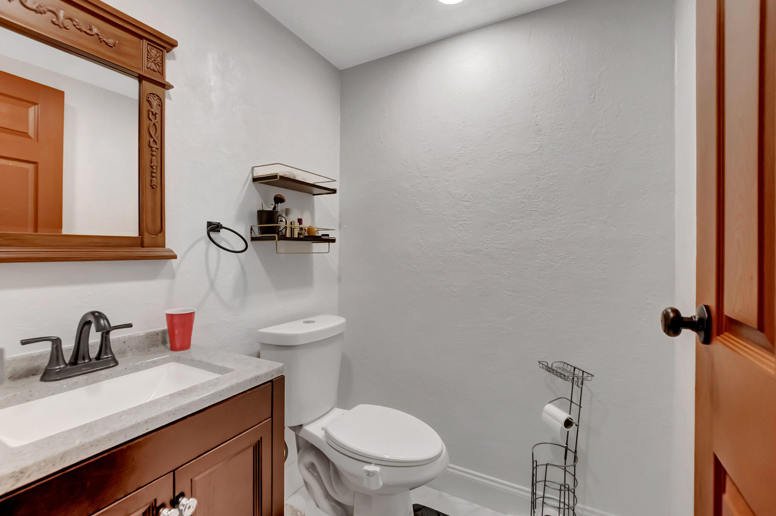 278 Monaco Way Delray Beach, FL 33446 - Photo 16 of 27 DSC_0471
