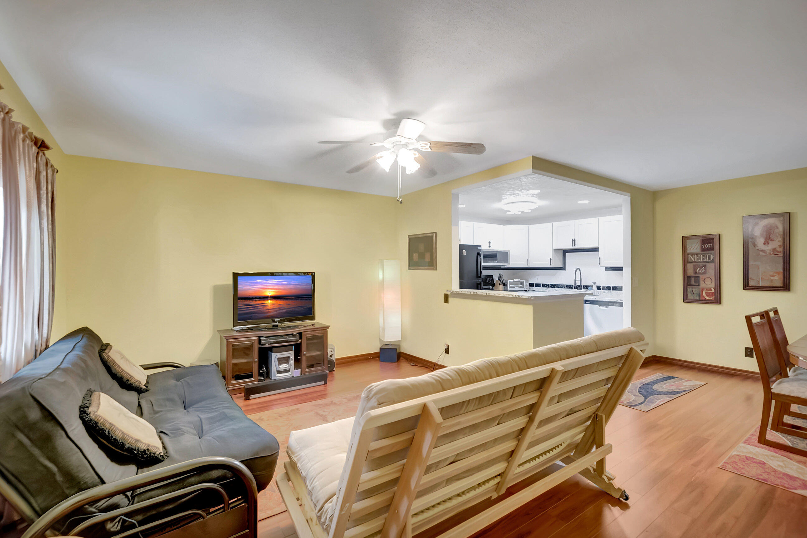 278 Monaco Way Delray Beach, FL 33446 - Photo 5 of 27 DSC_0416