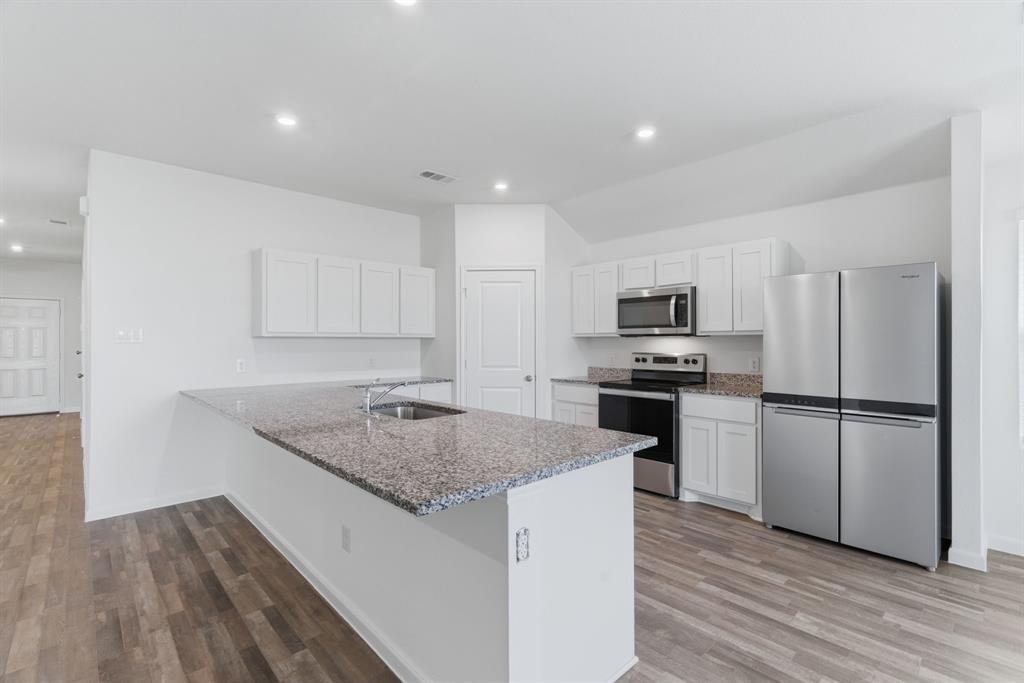 521 Jameson Springtown, TX 76082 - Photo 15 of 40