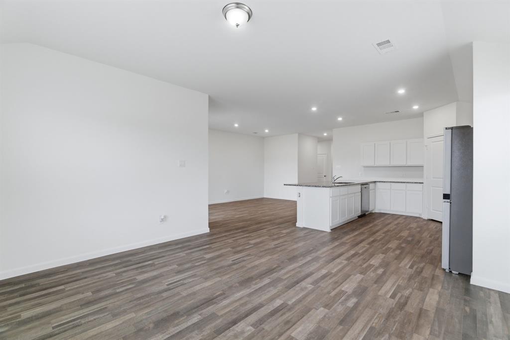 521 Jameson Springtown, TX 76082 - Photo 20 of 40