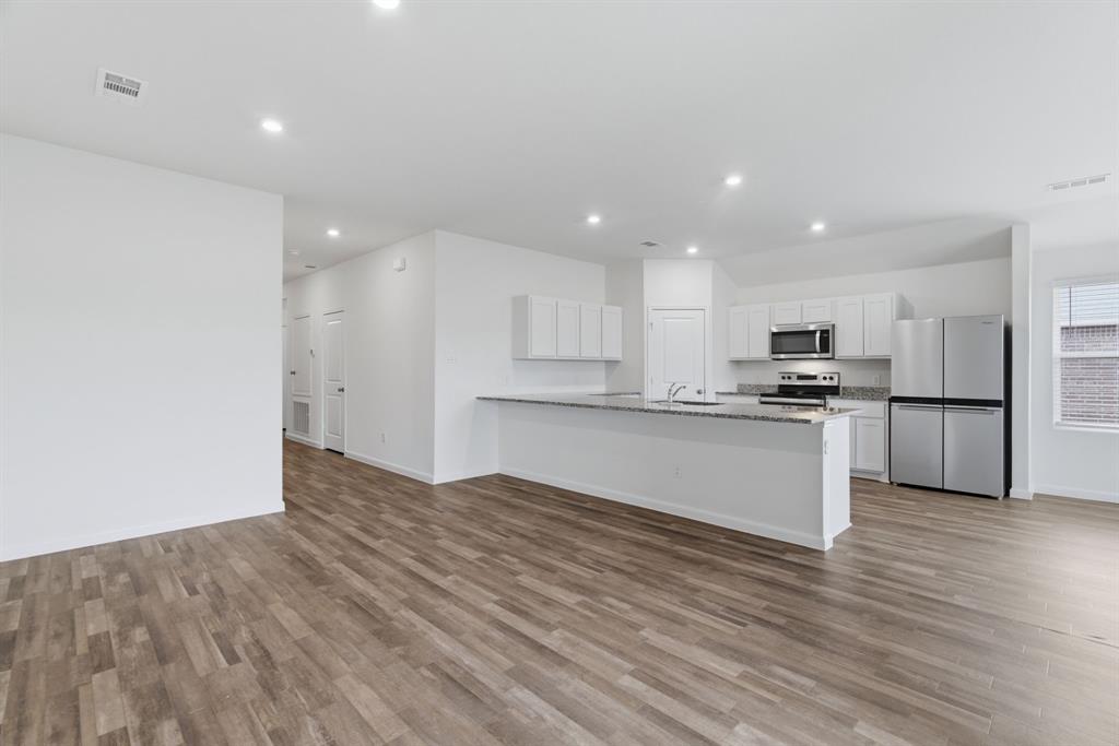 521 Jameson Springtown, TX 76082 - Photo 21 of 40