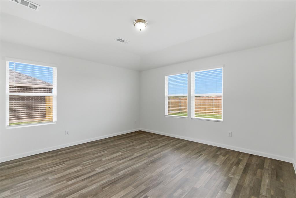 521 Jameson Springtown, TX 76082 - Photo 27 of 40