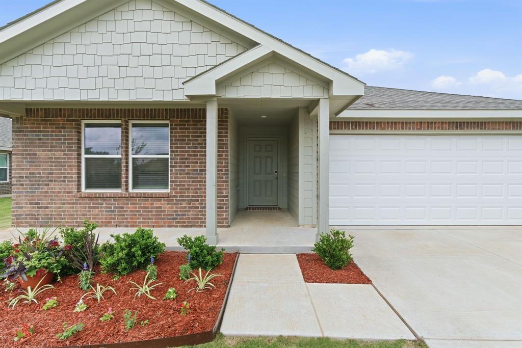 521 Jameson Springtown, TX 76082 - Photo 7 of 40