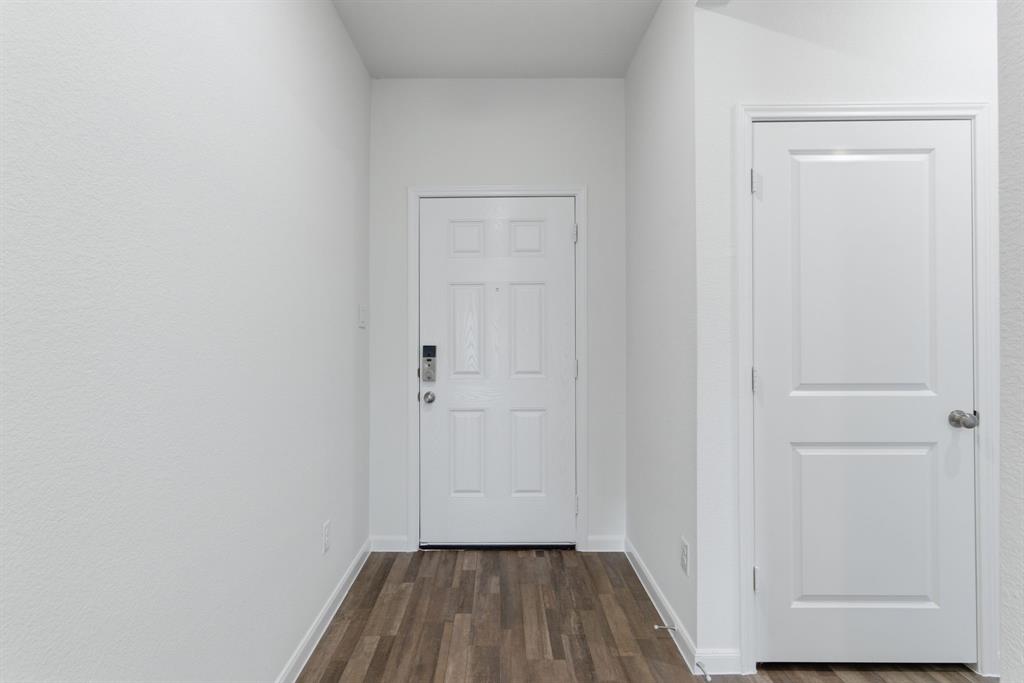 521 Jameson Springtown, TX 76082 - Photo 9 of 40